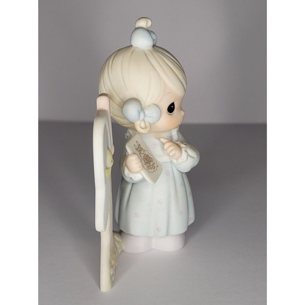 Precious Moments C0011 Sharing the Good News Together 5.2" Collector's Club - Picture 4 of 6